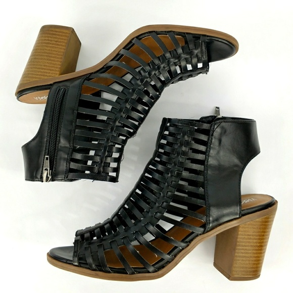 Mossimo Supply Co. Shoes - MOSSIMO black ankle strap heel strappy size 9.5